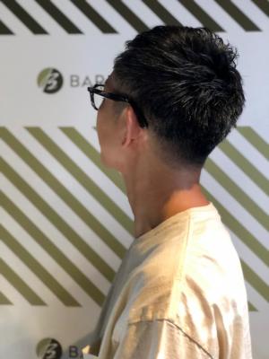 大人の刈り上げスタイル【BARBER-BAR】