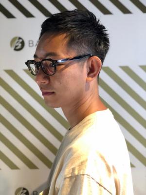 大人の刈り上げスタイル【BARBER-BAR】