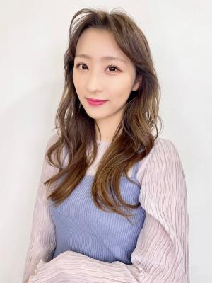 韓国ふわっとくびれるレイヤーカット