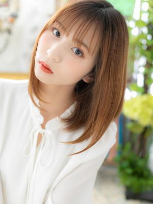 インナーカラー外国人風小顔シースルーバング　ハイライトカラー