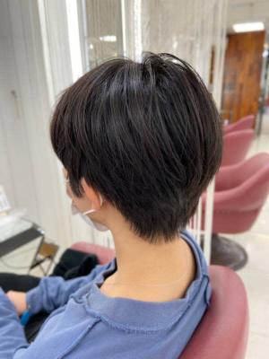 耳だしショート/ショートグラ/黒髪/白髪染め/小顔/ショート 耳だしショート/ショートグラ/黒髪/白髪染め/小顔/ショート