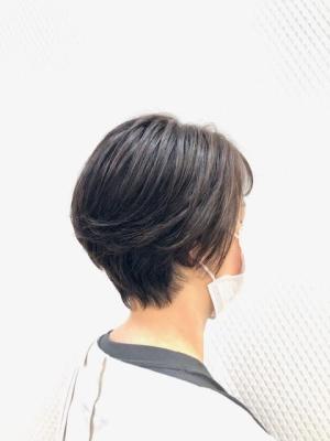 黒髪/白髪染め/小顔/ショート/ショートグラ/30代40代