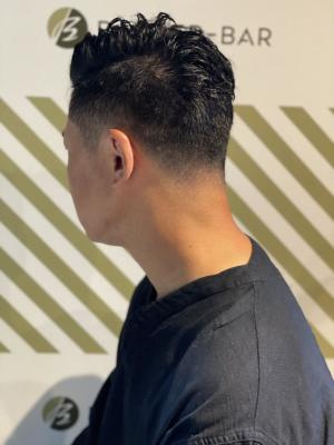 大人のサイドパートスタイル【BARBER-BAR】