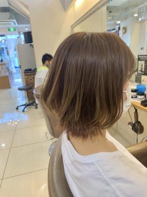 ボブレイヤー　くびれスタイル　小顔　簡単スタイリング