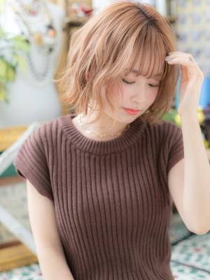 外国人風テラコッタ抜け感切りっぱなしロブ カールボブ 外国人風テラコッタ抜け感切りっぱなしロブ カールボブのイメージ画像