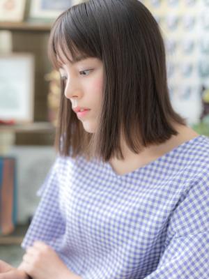 シースルーバング韓国風小顔バレイヤージュ　ミントグレージュ