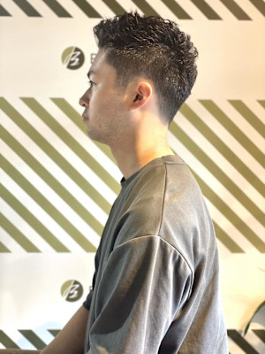 大人のアイロンパーマスタイル【BARBER-BAR】