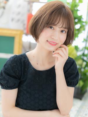 大人かわいいバレイヤージュ透け感小顔ボブ　くすみカラー