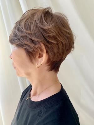 【豊塚】40代50代60代白髪ぼかしブリーチカラー 【豊塚】40代50代60代白髪ぼかしブリーチカラーのイメージ画像