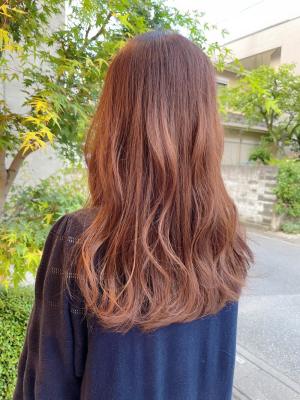 ゆるふわロングヘアのラセットカラー