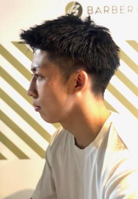 大人の刈り上げスタイル【BARBER-BAR】