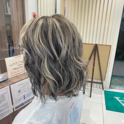 ボブ×コントラストハイライト