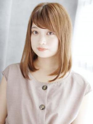 ハイトーンナチュラルストレートスタイル