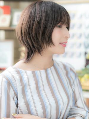 オリーブグレ―ジュ透け感小顔ロングウルフ　シースルーバング