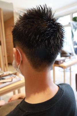 カッコイイ！ひし形ショートスタイル