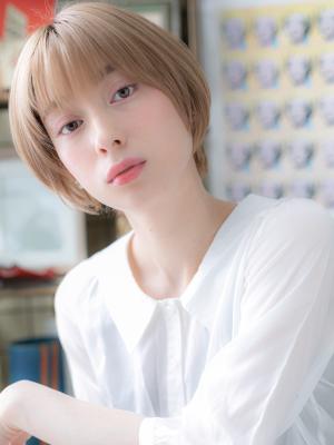 シースルーバング大人ハイライトマッシュボブ　ボブショート