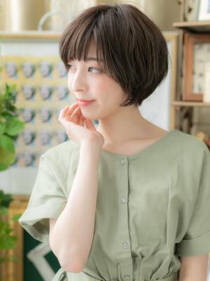 黒髪斜めバング大人かわいいショートマッシュ ノンジアミンカラ 黒髪斜めバング大人かわいいショートマッシュ ノンジアミンカラ