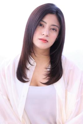 【鈴畑】サラツヤ　ストレート　髪質改善　ミディアムのイメージ画像