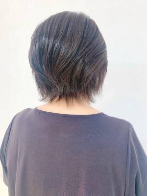 黒髪/小顔/ショート/ショートグラ/外ハネ/40代50代60