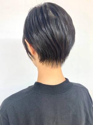 黒髪/小顔/ショート/ショートウルフ/耳掛け/40代50代