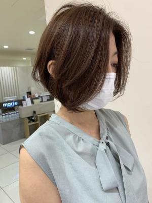 【白髪ぼかしブレンド×ショートボブ】