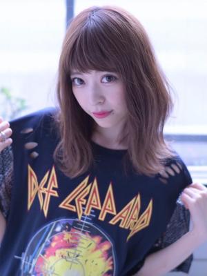 大人可愛いベージュ系スタイル