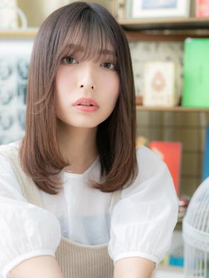 シースルーバング透明感ハイライト小顔ロブ　鎖骨ミディアム