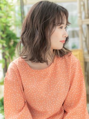 インナーカラーくせ毛風ゆるふわエアリーボブ　ロブヘア