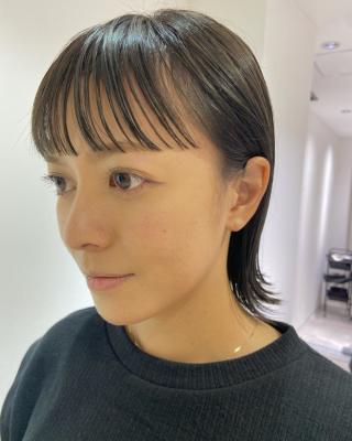 【YOKE】前髪ぱっつんワイドバングス切りっぱなしボブ