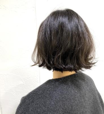 ［Sourire結城］柔らかくおさまるボブスタイル