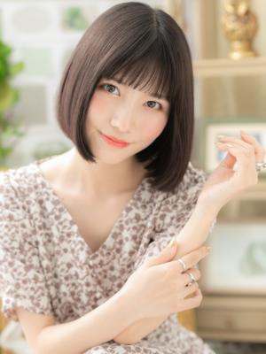 黒髪シースルーバング小顔切りっぱなしボブ　黒髪アッシュ