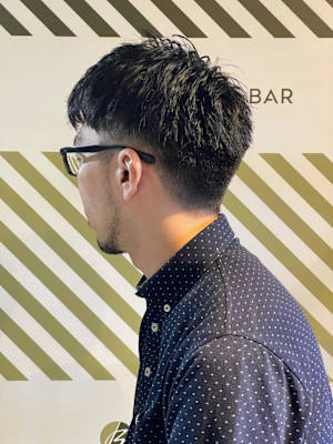 大人の刈り上げスタイル【BARBER-BAR】