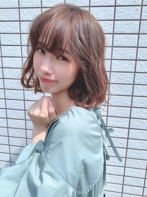ベージュ