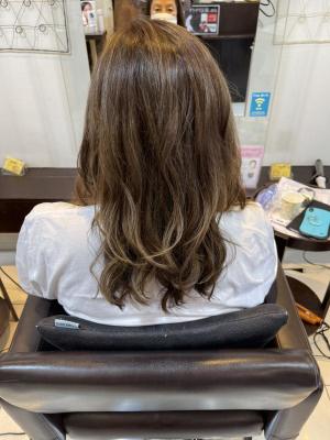 白髪染めから明るいカラーにしたい方に！