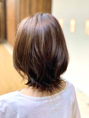小顔/大人可愛い/外ハネ/レイヤーカット/アッシュベージュ/ 小顔/大人可愛い/外ハネ/レイヤーカット/アッシュベージュ/