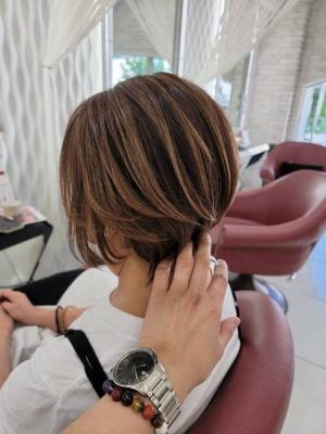 ショート/小顔/ハイライト/ハンサムショート/グラデーション ショート/小顔/ハイライト/ハンサムショート/グラデーション