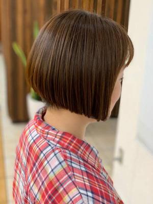 ショート/ショートボブ/ミニボブ/丸み/小顔/レッド/30代 ショート/ショートボブ/ミニボブ/丸み/小顔/レッド/30代