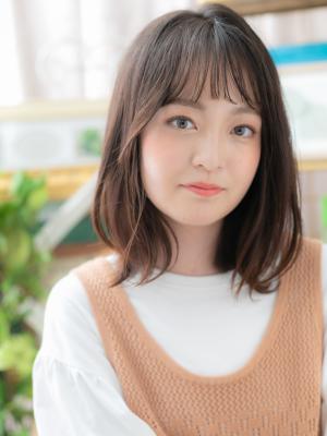 黒髪グレイアッシュ小顔透け感エアリーミディ うる艶髪 黒髪グレイアッシュ小顔透け感エアリーミディ うる艶髪