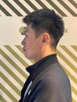 大人の刈り上げスタイル【BARBER-BAR】