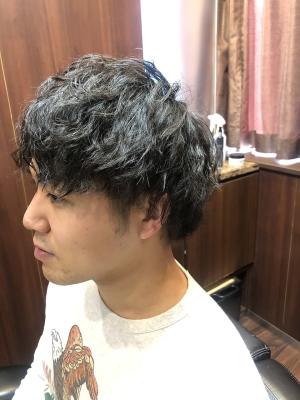 ツイストスパイラルパーマ　マッシュスタイル　黒髪　【札幌】のイメージ画像