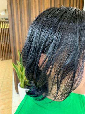 黒髪/耳掛け/外ハネ/小顔/デジパ/ミディアム/30代40代 黒髪/耳掛け/外ハネ/小顔/デジパ/ミディアム/30代40代