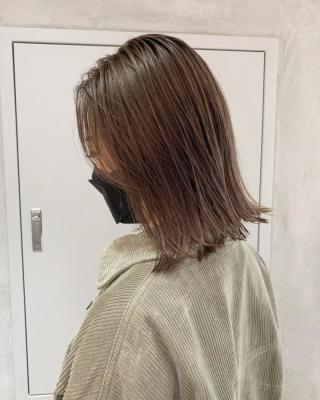 YOKE 大人ボブ アッシュベージュ 