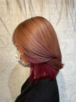 派手髪　インナーカラーピンクのイメージ画像