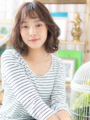 前髪カール小顔バレイヤージュ大人ボブパーマ　オン眉