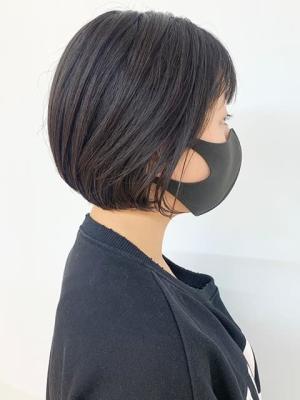 耳掛け/黒髪/丸み/ショート/小顔/グラデーション//20代 耳掛け/黒髪/丸み/ショート/小顔/グラデーション//20代