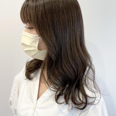 やわらかオリーブベージュカラー