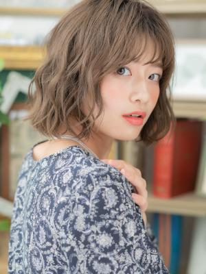ゆるふわくびれボブ前下がり小顔前髪カール なみなみウェーブ ゆるふわくびれボブ前下がり小顔前髪カール なみなみウェーブ