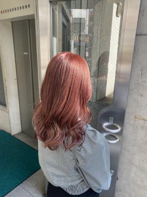 ピンクベージュカラー