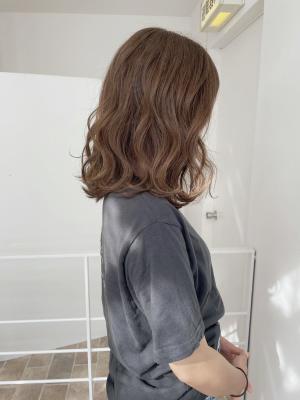 Aust hair ×ミディアムのイメージ画像