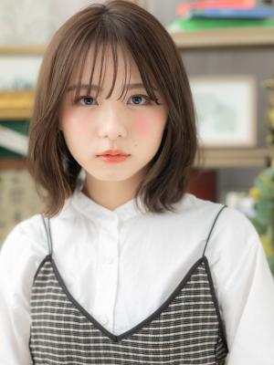 大人ハイライトシースルーバングくせ毛風ロブ　外ハネボブ